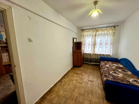 квартира по адресу Максимовича ул., 4