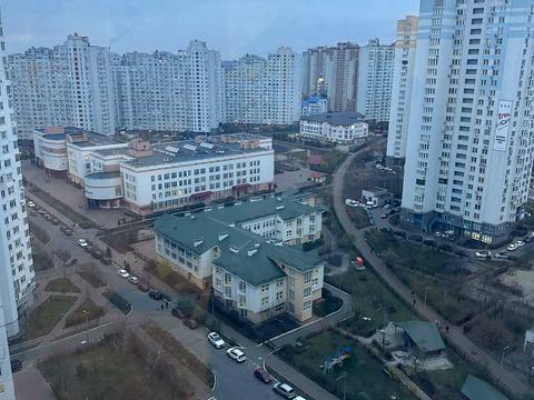 квартира за адресою Миколи Бажана просп., 10