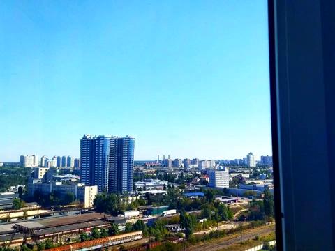 квартира за адресою Всеволода Нестайка вул. (Олександра Мильчакова), 8