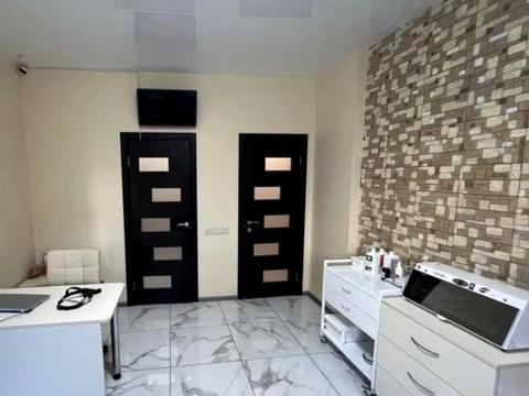 коммерческая по адресу Литературная ул., 12