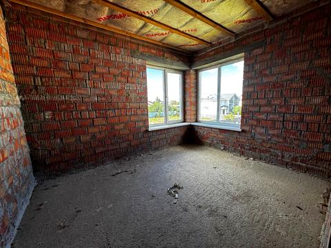 будинок за адресою с. Гатне, Грушева вул.