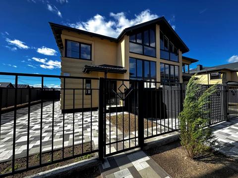 будинок за адресою Ділова