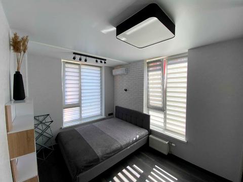 квартира за адресою Соборності просп. (Возз'єднання), 17