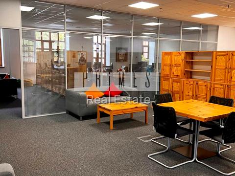 коммерческая по адресу Верхній Вал ул., 10