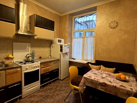 квартира за адресою Віри Холодної пл., 3