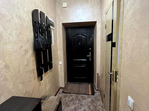 квартира за адресою Віри Холодної пл., 3