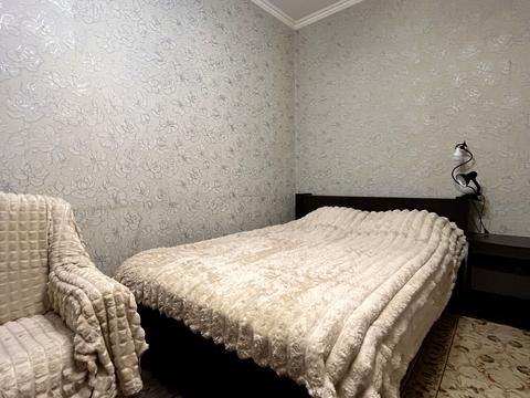 квартира за адресою Віри Холодної пл., 3