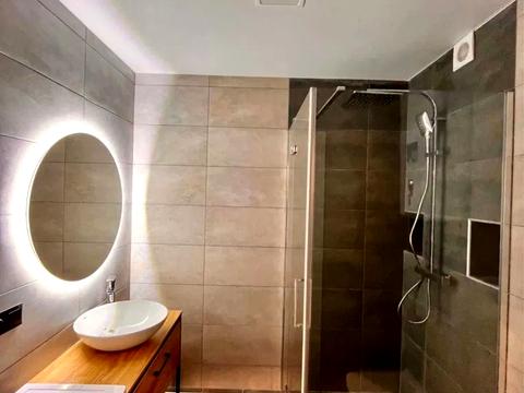 квартира за адресою Михайла Максимовича вул. (Онуфрія Трутенка), 28-Е