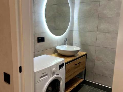 квартира за адресою Михайла Максимовича вул. (Онуфрія Трутенка), 28-Е