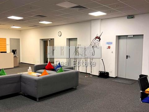 комерційна за адресою Верхній Вал вул., 10