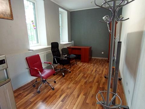 комерційна за адресою Юрія Литвинського вул. (Російська), 45В