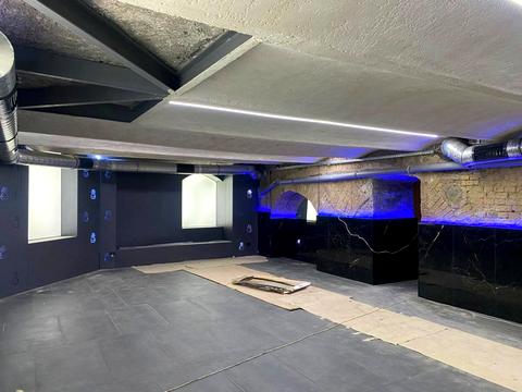 комерційна за адресою Еспланадна вул., 2