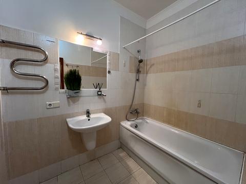 квартира за адресою Володимира Івасюка просп. (Героїв Сталінграду), 8