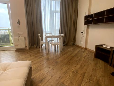 квартира за адресою Одеса, Перлинна вул., 1