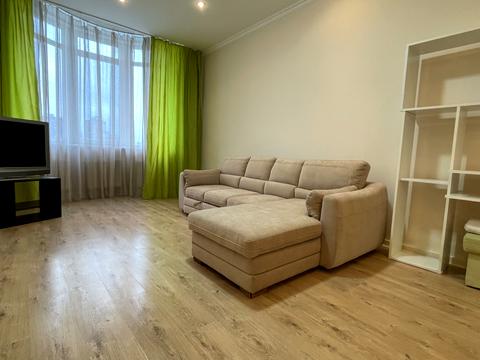 квартира за адресою Лабораторний пров., 6