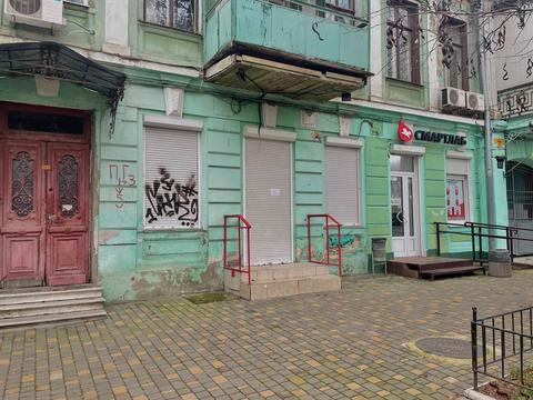 комерційна за адресою Торгова вул., 19