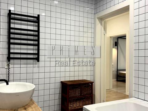 квартира за адресою Михайла Максимовича вул. (Онуфрія Трутенка), 28-Д