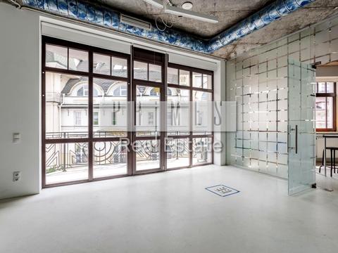 коммерческая по адресу Воздвиженская ул., 51