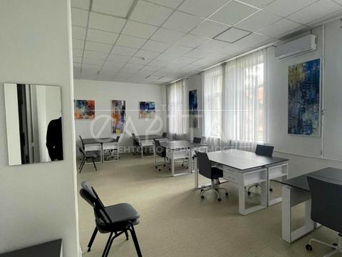 комерційна за адресою Вадима Гетьмана вул., 2