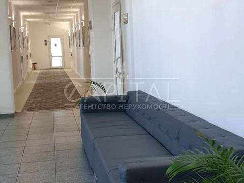 комерційна за адресою Вадима Гетьмана вул., 2