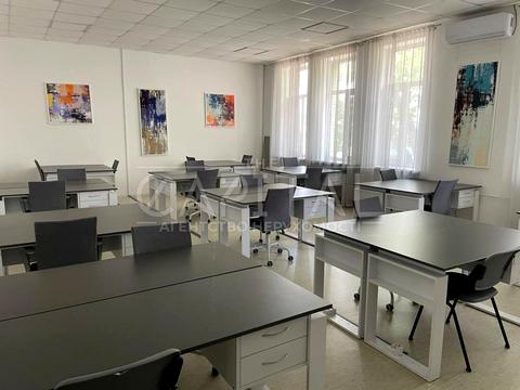 комерційна за адресою Вадима Гетьмана вул., 2