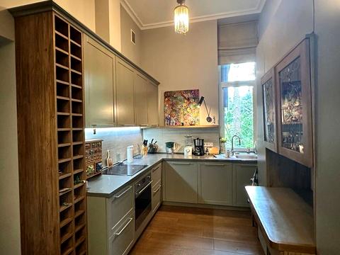 будинок за адресою Дмитра Павличка вул. (Пушкінська), 4