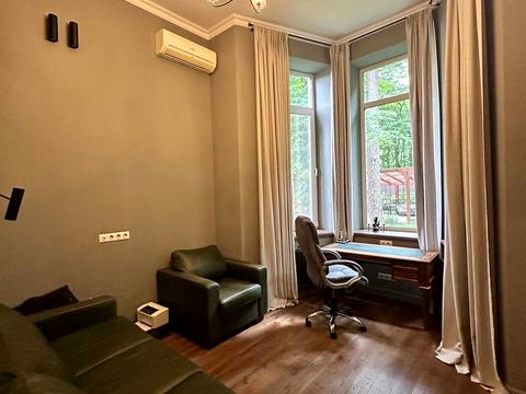 будинок за адресою Дмитра Павличка вул. (Пушкінська), 4