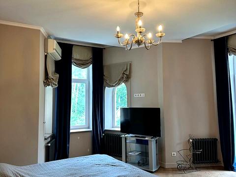 будинок за адресою Дмитра Павличка вул. (Пушкінська), 4