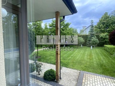 дом по адресу Космонавтів