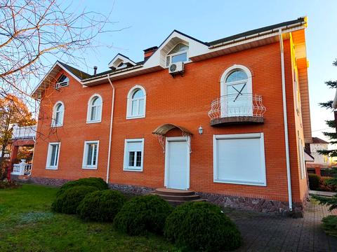 будинок за адресою Виноградна