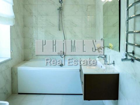 будинок за адресою 12-та лінія вул.