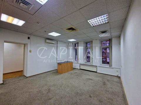 коммерческая по адресу Богдана Хмельницкого ул., 1