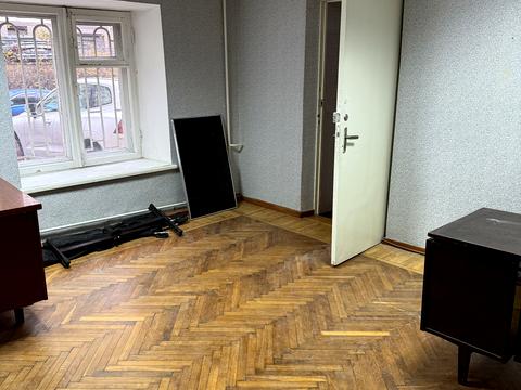 комерційна за адресою Олександра Кониського вул., 48/13