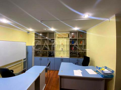 комерційна за адресою Басейна вул., 14