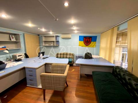 комерційна за адресою Басейна вул., 14