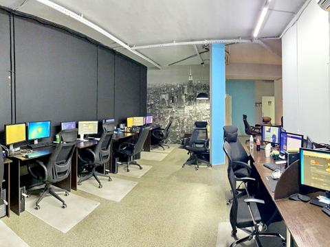 комерційна за адресою Велика Васильківська вул. (Червоноармійська), 72