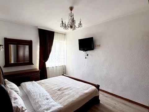 квартира за адресою Олеся Гончара вул., 52