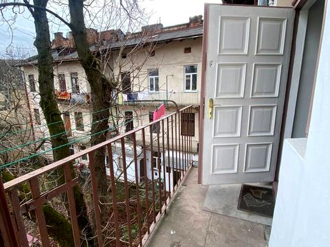 квартира за адресою Шептицьких вул., 17