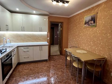 квартира по адресу Довженко ул., 8-Б