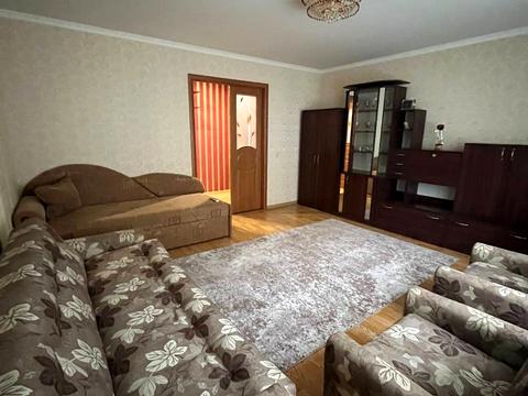 квартира по адресу Довженко ул., 8-Б