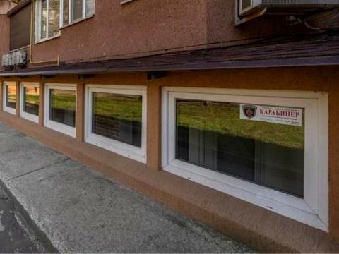 комерційна за адресою Зоопаркова вул., 1