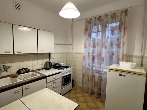 квартира за адресою Леоніда Каденюка просп. (Юрія Гагаріна), 3