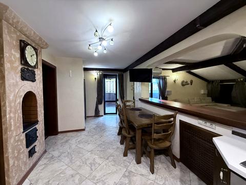 дом по адресу Деснянская ул.