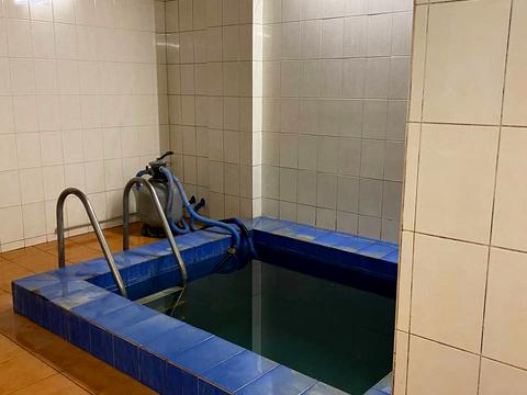 комерційна за адресою Соборності вул., 131