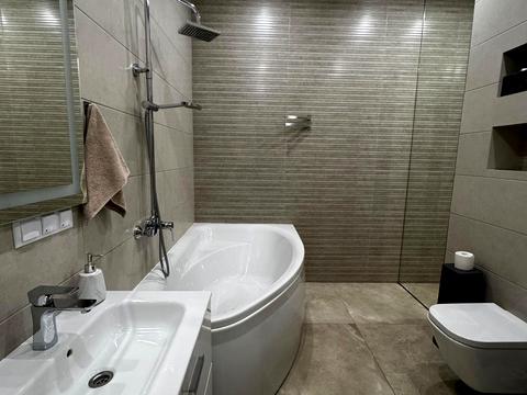 квартира по адресу Макаренко ул., 2а