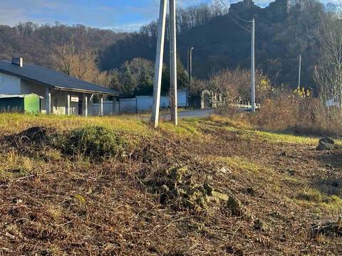 участок по адресу Ужанська