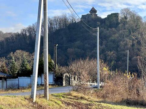 участок по адресу Ужанська