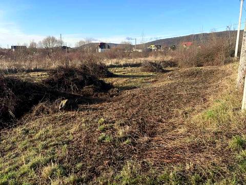 участок по адресу Ужанська