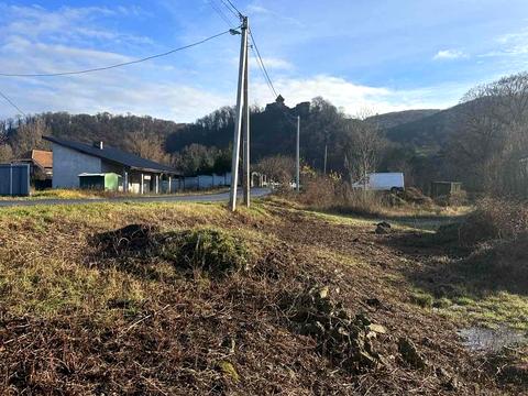 участок по адресу Ужанська