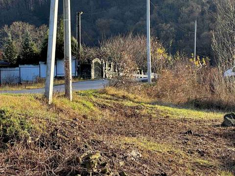 участок по адресу Ужанська